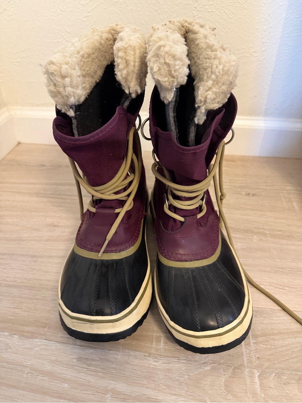 Sorel Winter Carnival Waterproof Snow Boots Purple Women's Size 8.5